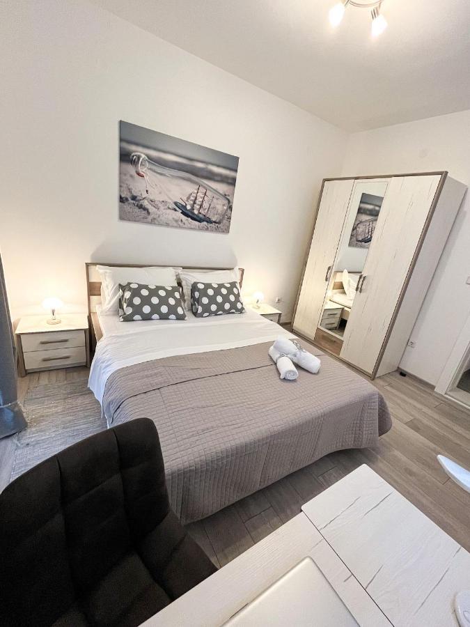 Apartments T&T Трогир Экстерьер фото