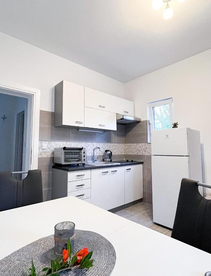 Apartments T&T Трогир Экстерьер фото