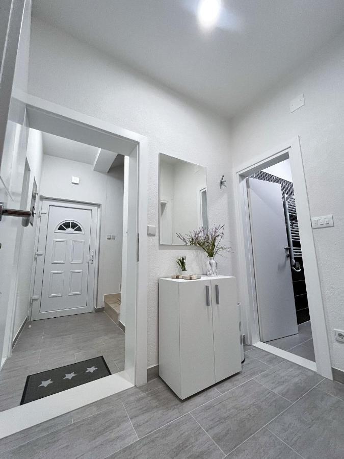Apartments T&T Трогир Экстерьер фото