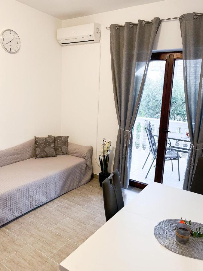 Apartments T&T Трогир Экстерьер фото